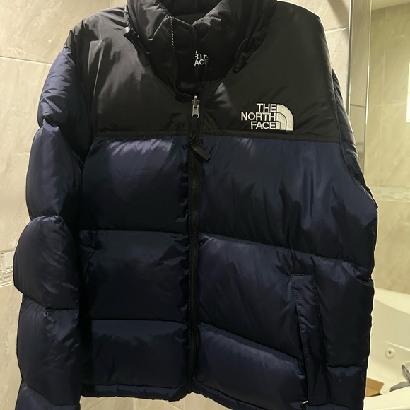 The North Face Black and Navy Puffer Jacket - Picture 1 of 2